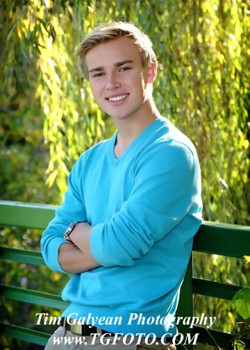 guys,senior,portraits,bridge,arboretum,fun,easy,simple,outdoor,fall